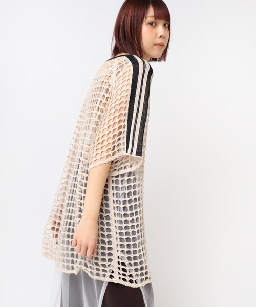 RNA(アールエヌエー)の「K2719 ラインメッシュプルオーバー(Tシャツ/カットソー・レディース・ベージュ/ブラック/ブルー・MEDIUM)」の9枚目の写真