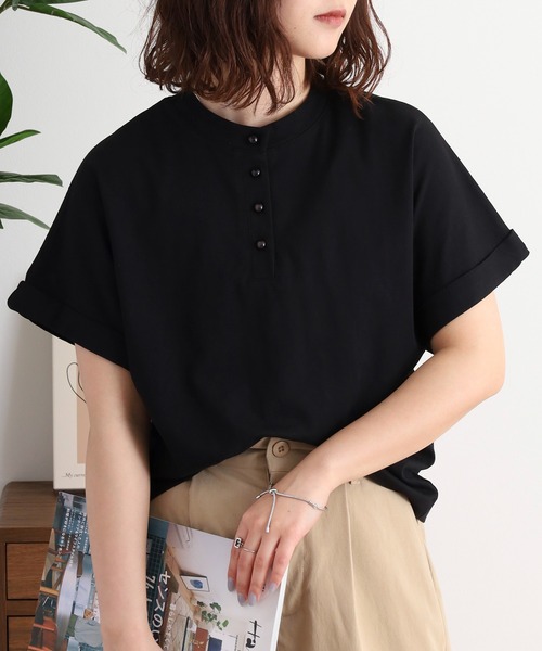 atONE(アットワン)の「2wayデザインボタンカットソー(Tシャツ/カットソー・レディース・チャコールグレー/ブラック/オフホワイト/グレイッシュベージュ・M)」の2枚目の写真
