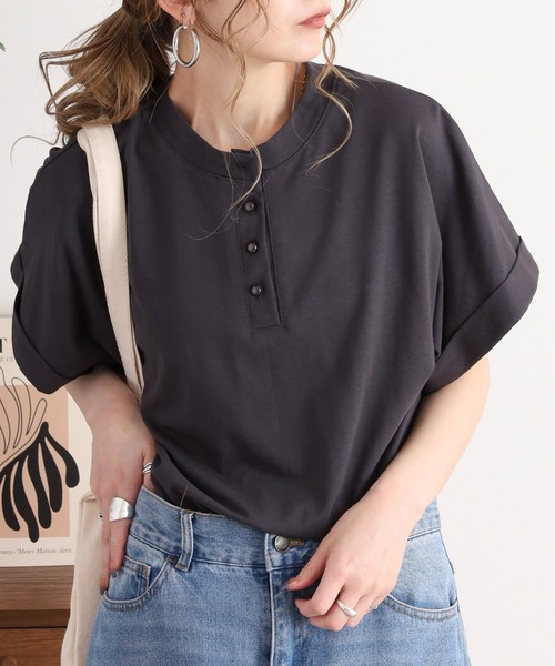 atONE(アットワン)の「2wayデザインボタンカットソー(Tシャツ/カットソー・レディース・チャコールグレー/ブラック/オフホワイト/グレイッシュベージュ・M)」の14枚目の写真