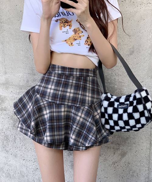 2ly2(トゥーリートゥー)の「レトロガーリー♪チェック柄フレアスカパン(その他パンツ・レディース・ブラック/ベージュ/ネイビー・F)」の4枚目の写真