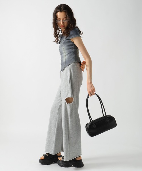 FOREVER 21（フォーエバー トゥエンティーワン）の「【2025SS】ノースリヴィンテージライクデニムブラウス（シャツ/ブラウス・レディース・ブルー/ブラック・SMALL/MEDIUM）」の5枚目の写真