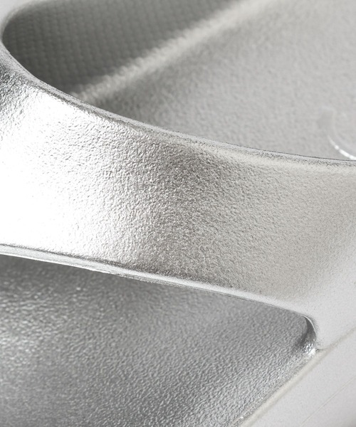 PAES（ペイズ）の「【Paes（ぺイズ）】FLIP FLOP Coサンダル（サンダル・レディース・シルバー・MEDIUM/SMALL）」の16枚目の写真