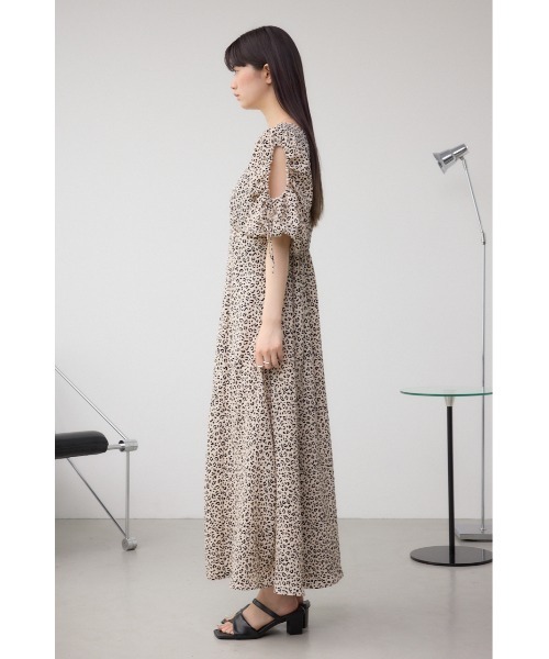 AZUL by moussy(アズールバイマウジー)の「パフスリーブワンピース(ワンピース・レディース・ホワイト系その他/ブラック・SMALL/MEDIUM)」の18枚目の写真