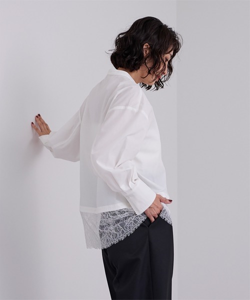 UR'S(ユアーズ)の「バンドカラー裾レースシャツ(シャツ/ブラウス・レディース・ブラック/ホワイト・L/M/S)」の6枚目の写真