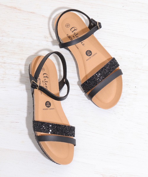 PLAKTON(プラクトン)の「【PLAKTON】カラー別注 アンクルストラップサンダル(サンダル・レディース・シルバー/ブラック/ゴールド・S/M/L)」の2枚目の写真