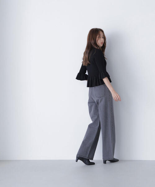 NATURAL BEAUTY BASIC（ナチュラルビューティーベーシック）の「◇【Oggi号・sweet12月号掲載】【ちょうど、いい服】私に“ちょうどいい”ワイドストレートデニム（デニムパンツ・レディース・ブルー系その他2/ブルー/グレー/ダークブルー/ブラック・SMALL/MEDIUM/X-SMALL/LARGE）」の12枚目の写真