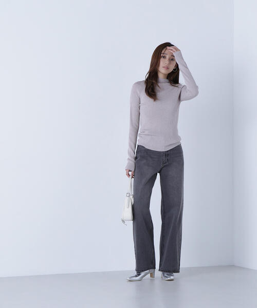 NATURAL BEAUTY BASIC（ナチュラルビューティーベーシック）の「◇【Oggi号・sweet12月号掲載】【ちょうど、いい服】私に“ちょうどいい”ワイドストレートデニム（デニムパンツ・レディース・ブルー系その他2/ブルー/グレー/ダークブルー/ブラック・SMALL/MEDIUM/X-SMALL/LARGE）」の18枚目の写真