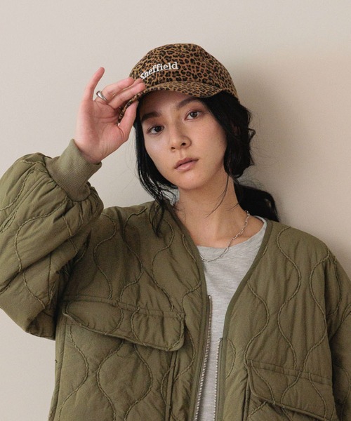 LOWRYS FARM（ローリーズファーム）の「カラーＣＡＰ　496552（キャップ・レディース・ブルー/グリーン/レッド/ブラウン/レオパード・FREE）」の5枚目の写真