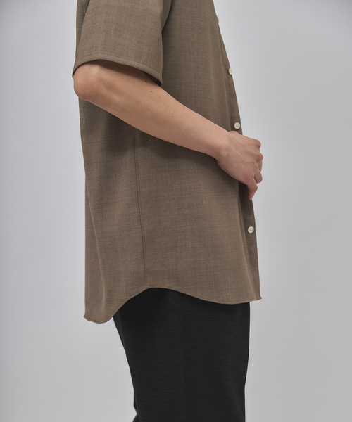 EDIFICE（エディフィス）の「"接触冷感＆吸水速乾" EVALET メッシュ バンドカラー シャツ（シャツ/ブラウス・メンズ・ベージュ/ネイビー/ホワイト系その他/グレー・SMALL/MEDIUM/LARGE）」の17枚目の写真