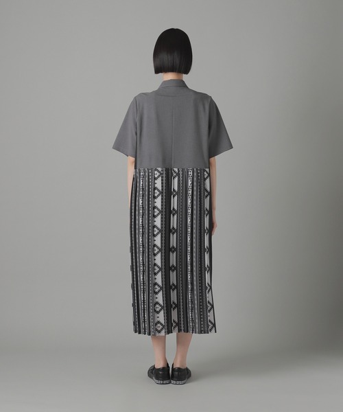 ZUCCa(ズッカ)の「エスニックプリント / ワンピース / S(ワンピース・レディース・ブラック/ブルー・M size)」の4枚目の写真