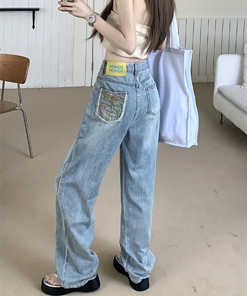 ROOPTOKYO(ループトウキョウ)の「刺繍デザインハイウエストデニム(デニムパンツ・レディース・ブルー/ライトブルー・M)」の2枚目の写真