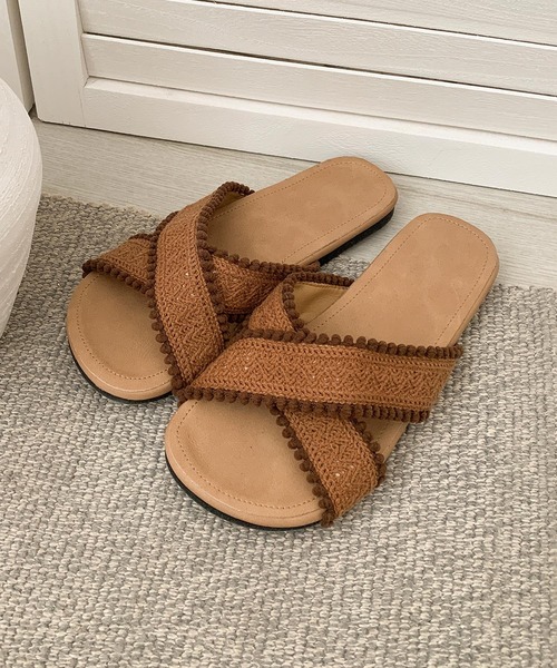 shoes365(シューズスリーシックスファイヴ)の「クロス編みデザインサンダル (SS)(サンダル・レディース・グリーン/オフホワイト/イエロー/ブルー/ブラウン・22.5cm/23.5cm/24.5cm/23.0cm/24.0cm/25.0cm)」の8枚目の写真