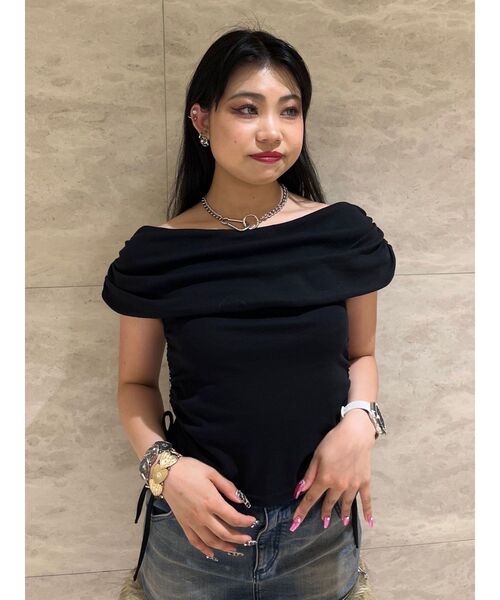 jouetie（ジュエティ）の「コサージュオフショルトップス（Tシャツ/カットソー・レディース・オフホワイト/ブラック・MEDIUM）」の20枚目の写真