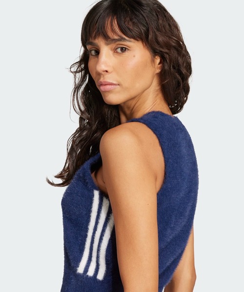 adidas（アディダス）の「フラッフィー ニットベスト / アディダスオリジナルス adidas Originals（ベスト・レディース・ブルー/ホワイト・LARGE/XX-LARGE/X-SMALL/X-LARGE/SMALL/MEDIUM）」の8枚目の写真