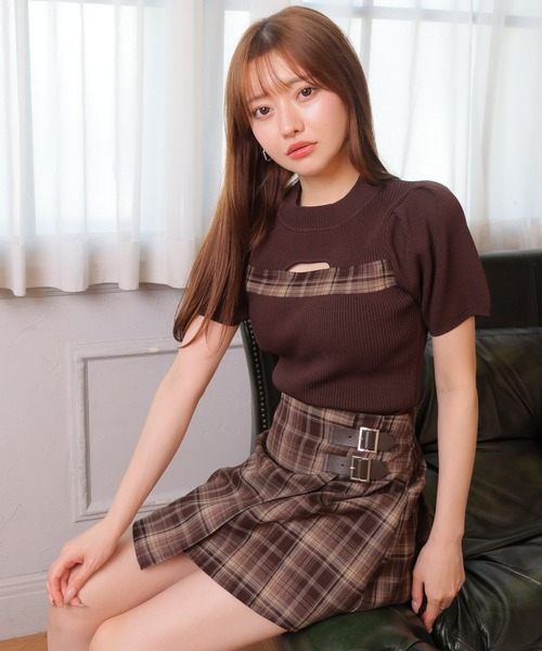 LIPSERVICE（リップサービス）の「ダブルベルトラッププリーツスカート（スカート・レディース・ブラック/グレー/ブラウン・S/M）」の6枚目の写真