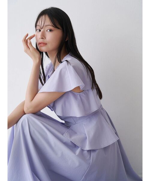 TONAL（トーナル）の「フリルペプラムワンピース（ワンピース・レディース・ライトブルー/レッド/ブラウン・MEDIUM）」の2枚目の写真
