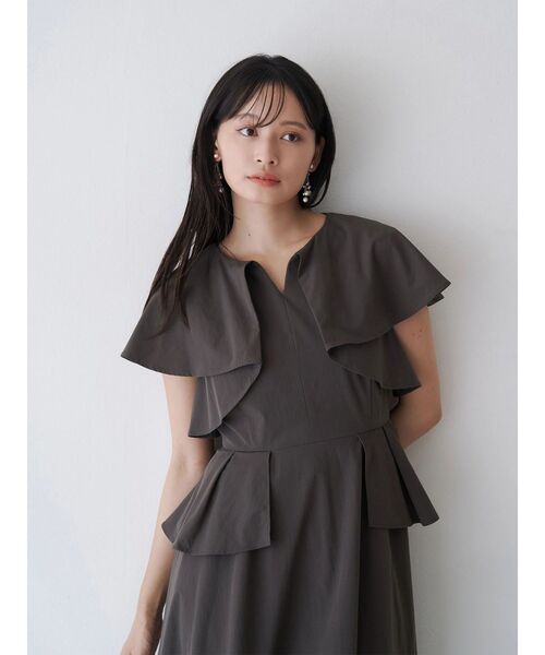 TONAL（トーナル）の「フリルペプラムワンピース（ワンピース・レディース・ライトブルー/レッド/ブラウン・MEDIUM）」の15枚目の写真