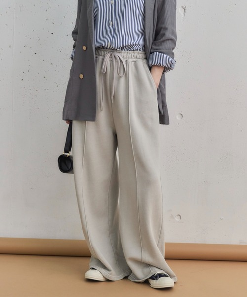 Doux archives（ドゥアルシーヴ）の「ピグメントセンターシームワイドパンツ（スウェットパンツ・レディース・ブラウン/グレイッシュベージュ/チャコールグレー・38）」の3枚目の写真