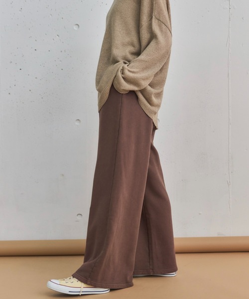 Doux archives（ドゥアルシーヴ）の「ピグメントセンターシームワイドパンツ（スウェットパンツ・レディース・ブラウン/グレイッシュベージュ/チャコールグレー・38）」の22枚目の写真