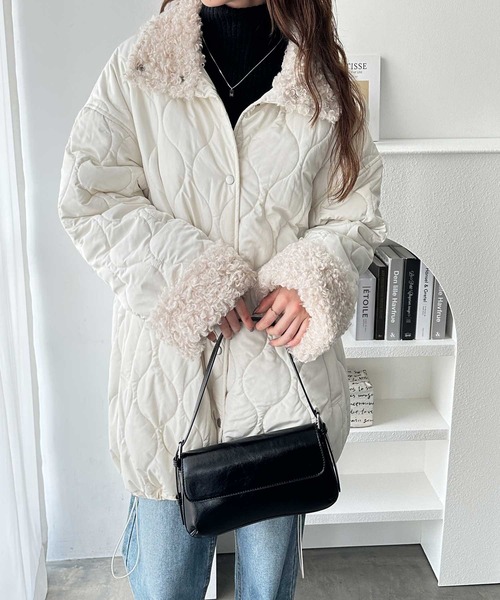 GeeRA（ジーラ）の「衿ボアキルティングミドル丈バルーンジャケット（ブルゾン・レディース・アイボリー/ブラック・MEDIUM/LARGE）」の5枚目の写真