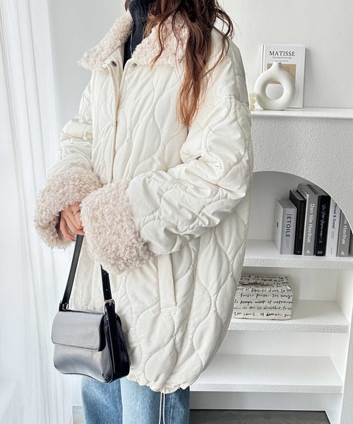 GeeRA（ジーラ）の「衿ボアキルティングミドル丈バルーンジャケット（ブルゾン・レディース・アイボリー/ブラック・MEDIUM/LARGE）」の6枚目の写真