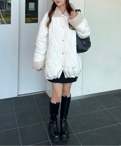 GeeRA（ジーラ）の「衿ボアキルティングミドル丈バルーンジャケット（ブルゾン・レディース・アイボリー/ブラック・MEDIUM/LARGE）」の20枚目の写真