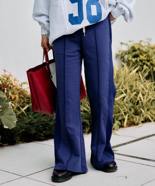 etsinta（エシンタ）の「etsintaリメイクフレアパンツ（スウェットパンツ・レディース・ブラック/オフホワイト/レッド/ブルー・ONE SIZE）」の4枚目の写真