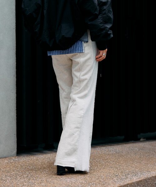 etsinta（エシンタ）の「etsintaリメイクフレアパンツ（スウェットパンツ・レディース・ブラック/オフホワイト/レッド/ブルー・ONE SIZE）」の8枚目の写真