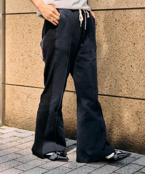 etsinta（エシンタ）の「etsintaリメイクフレアパンツ（スウェットパンツ・レディース・ブラック/オフホワイト/レッド/ブルー・ONE SIZE）」の16枚目の写真