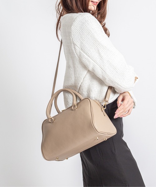 AULENTTI（オウレンティ）の「【AULENTTI/オウレンティ】2WAY レザー ミニボストンバッグ イタリア製（ボストンバッグ・レディース・ブラック/ダークベージュ/ベージュ・FREE）」の2枚目の写真