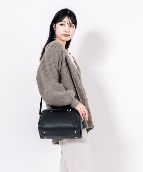 AULENTTI（オウレンティ）の「【AULENTTI/オウレンティ】2WAY レザー ミニボストンバッグ イタリア製（ボストンバッグ・レディース・ブラック/ダークベージュ・FREE）」の10枚目の写真