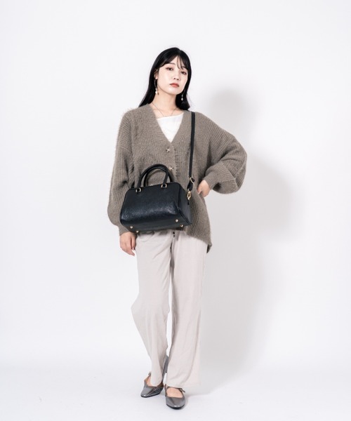 AULENTTI（オウレンティ）の「【AULENTTI/オウレンティ】2WAY レザー ミニボストンバッグ イタリア製（ボストンバッグ・レディース・ブラック/ダークベージュ・FREE）」の12枚目の写真