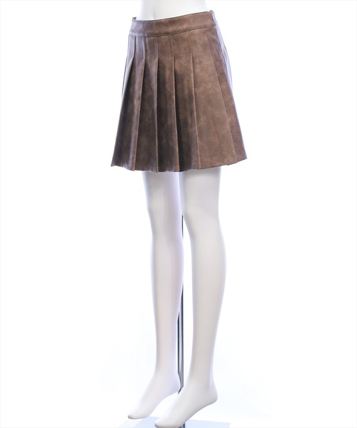 clear（クリア）の「アンティークレザープリーツミニスカート(セット可)[カジュアル 着回し抜群 大人]（スカート・レディース・ブラック/ブラウン・S/M）」の4枚目の写真