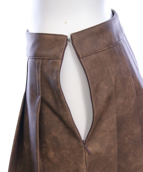clear（クリア）の「アンティークレザープリーツミニスカート(セット可)[カジュアル 着回し抜群 大人]（スカート・レディース・ブラック/ブラウン・S/M）」の9枚目の写真