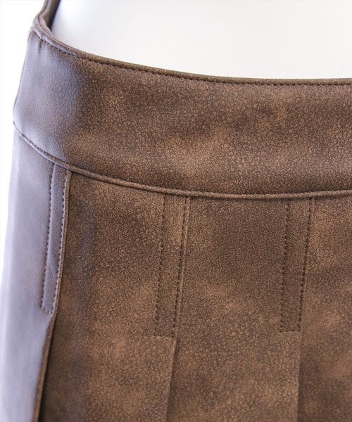 clear（クリア）の「アンティークレザープリーツミニスカート(セット可)[カジュアル 着回し抜群 大人]（スカート・レディース・ブラック/ブラウン・S/M）」の11枚目の写真