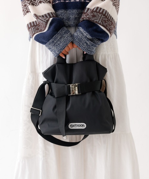 OUTDOOR PRODUCTS(アウトドアプロダクツ)の「【OUTDOOR PRODUCTS / アウトドアプロダクツ】2wayTote S/巾着ショルダーバッグ/2way/巾着/Sサイズ【WEB限定】(ショルダーバッグ・レディース・チャコールグレー/シルバー/ブラック/オレンジ/ブラウン/インディゴブルー/アイボリー/モカ・フリー)」の3枚目の写真