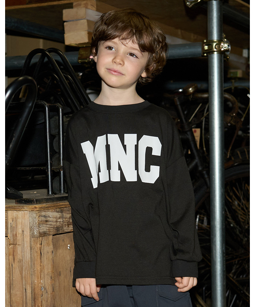 b・ROOM（ビールーム）の「【MNCM】【カイテキ天竺】ロゴプリントビッグTシャツ（Tシャツ/カットソー・キッズ・オフホワイト/ブラック/カーキ/ネイビー・140cm/130cm/120cm/110cm/150cm）」の2枚目の写真