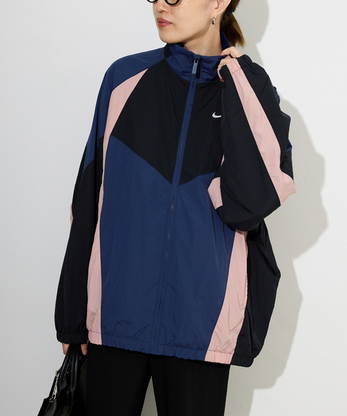 NIKE(ナイキ)の「NIKE/ナイキ TRACK JKT HV4030(その他アウター・レディース・ネイビー・FREE)」の1枚目の写真