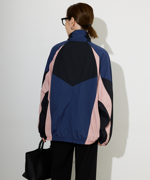 NIKE(ナイキ)の「NIKE/ナイキ TRACK JKT HV4030(その他アウター・レディース・ネイビー・FREE)」の17枚目の写真