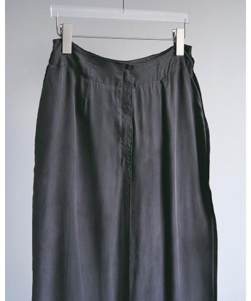anuke(アンヌーク)の「anuke Mellow Maxi Skirt(スカート・レディース・グレー/ライトブルー・38/36)」の8枚目の写真
