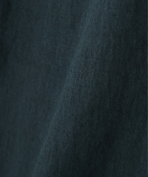 MHL.（エムエイチエル）の「COTTON NYLON PLAINWEAVE（ブルゾン・メンズ・ダークブラウン/ダークブルー・MEDIUM/LARGE）」の12枚目の写真