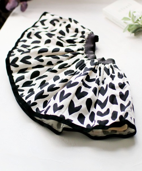 Rora(ローラ)の「アゲハ ハート柄スカート(スカート・キッズ・ブラック・140cm/130cm/120cm/110cm)」の14枚目の写真