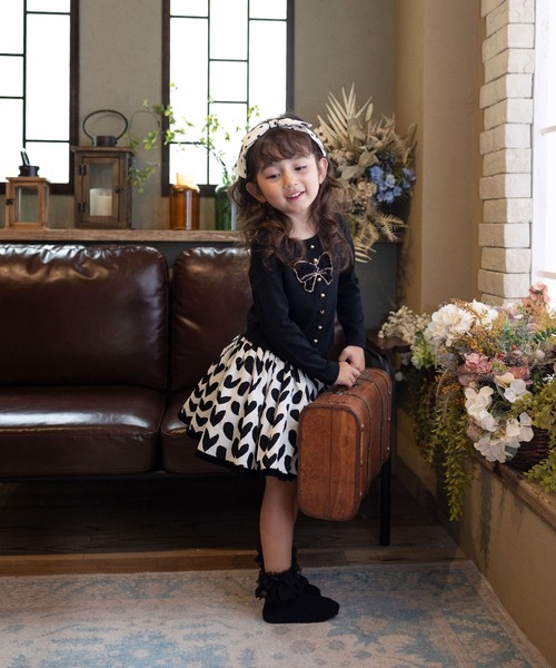 Rora(ローラ)の「アゲハ ハート柄スカート(スカート・キッズ・ブラック・140cm/130cm/120cm/110cm)」の3枚目の写真