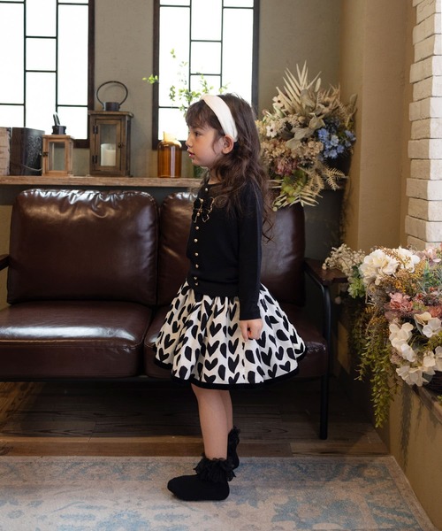 Rora(ローラ)の「アゲハ ハート柄スカート(スカート・キッズ・ブラック・140cm/130cm/120cm/110cm)」の4枚目の写真