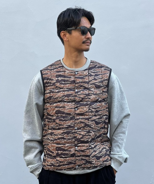 TAION(タイオン)の「【TAION】CREW NECK BUTTON DOWN VEST(ダウンベスト・メンズ・ブラック/タイガーカモ/ダークオリーブ・MEDIUM/X-LARGE/LARGE)」の3枚目の写真