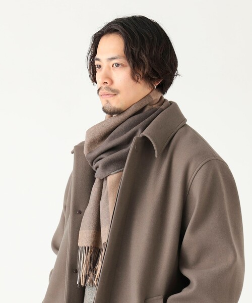 B:MING by BEAMS(ビーミングバイビームス)の「ウール ビッグ ストール(ユニセックス)(マフラー・メンズ・ベージュ/ブラック/ネイビー・ONE SIZE)」の5枚目の写真