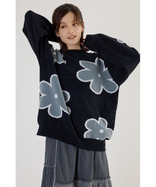 RODEO CROWNS WIDE BOWL（ロデオクラウンズワイドボウル）の「フラワーモールニットトップス（ニット/セーター・レディース・ホワイト系その他/ベージュ系その他/ブラック系その他・FREE）」の2枚目の写真