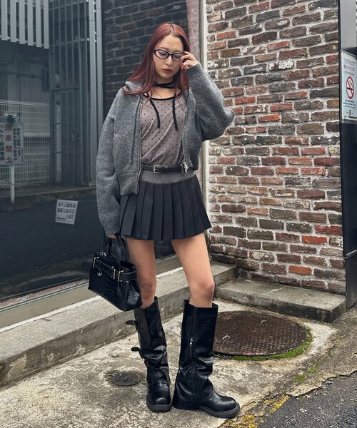 mline（エムライン）の「[mline]チョーカーベロアトップス（Tシャツ/カットソー・レディース・ブラック/ピンク/アイボリー/ホワイト系その他/チャコールグレー・FREE）」の15枚目の写真