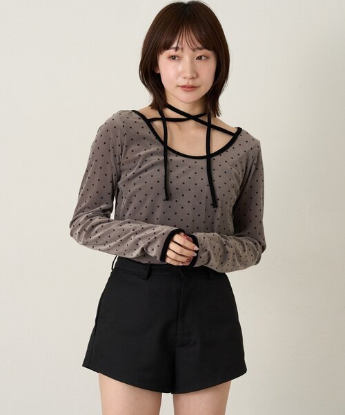 mline（エムライン）の「[mline]チョーカーベロアトップス（Tシャツ/カットソー・レディース・ブラック/ピンク/アイボリー/ホワイト系その他/チャコールグレー・FREE）」の16枚目の写真