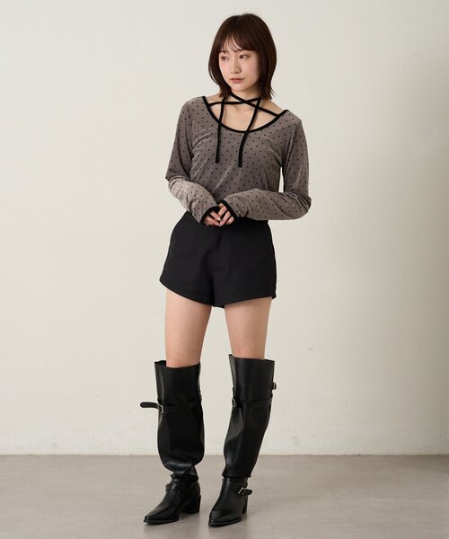 mline（エムライン）の「[mline]チョーカーベロアトップス（Tシャツ/カットソー・レディース・ブラック/ピンク/アイボリー/ホワイト系その他/チャコールグレー・FREE）」の21枚目の写真